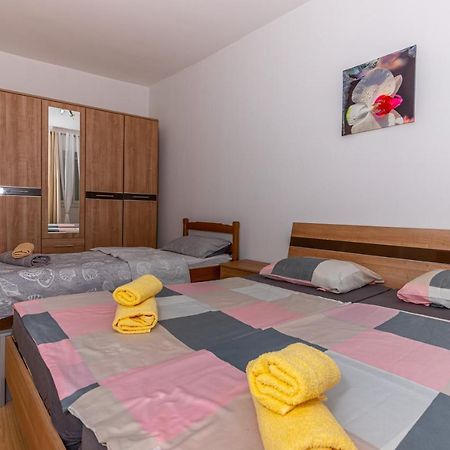Apartmani Gabrijela Цриквеница Экстерьер фото