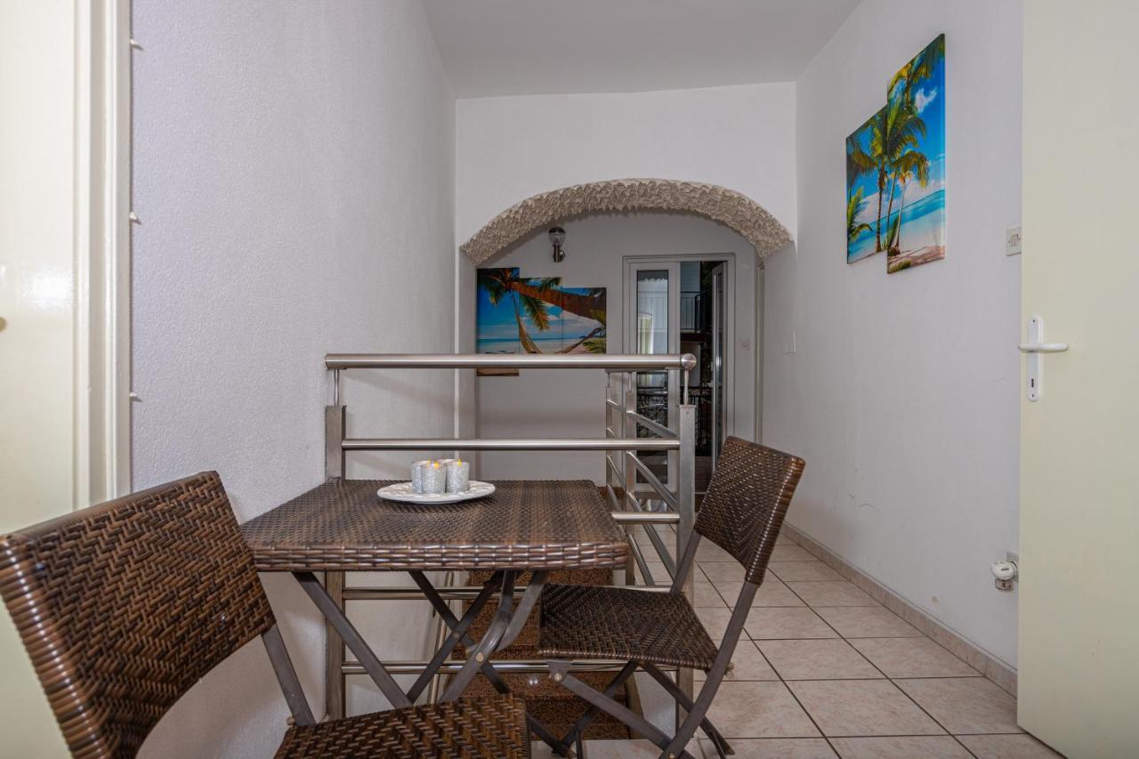 Apartmani Gabrijela Цриквеница Экстерьер фото